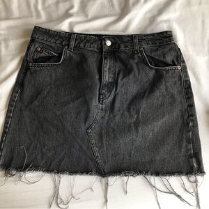 TOPSHOP Size 12 Black Denim mini Cotton frayed Skirt